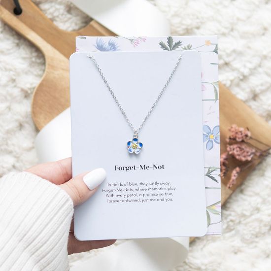 Picture of Forget-Me-Not Flower Necklace on Greeting Card